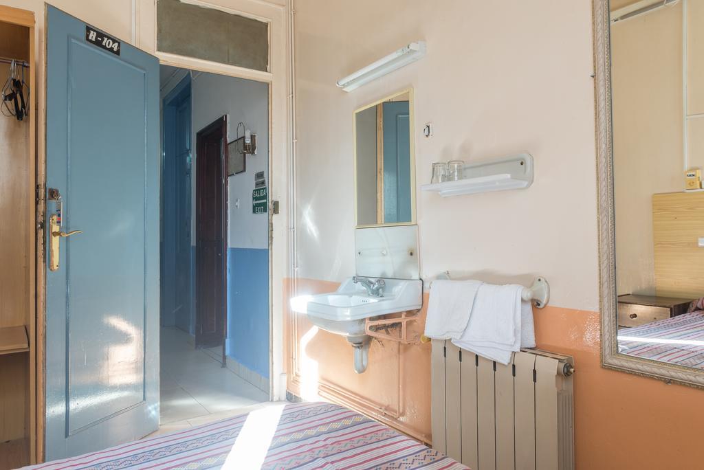 Hostel Turisol Barcelona Eksteriør bilde