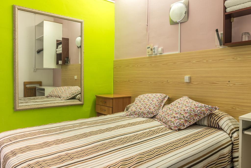 Hostel Turisol Barcelona Eksteriør bilde